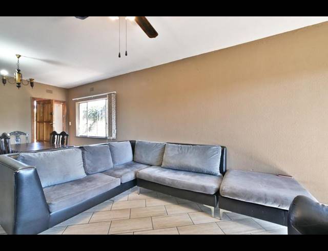 5 BEDROOM HOUSE FOR SALE IN TULISA PARK